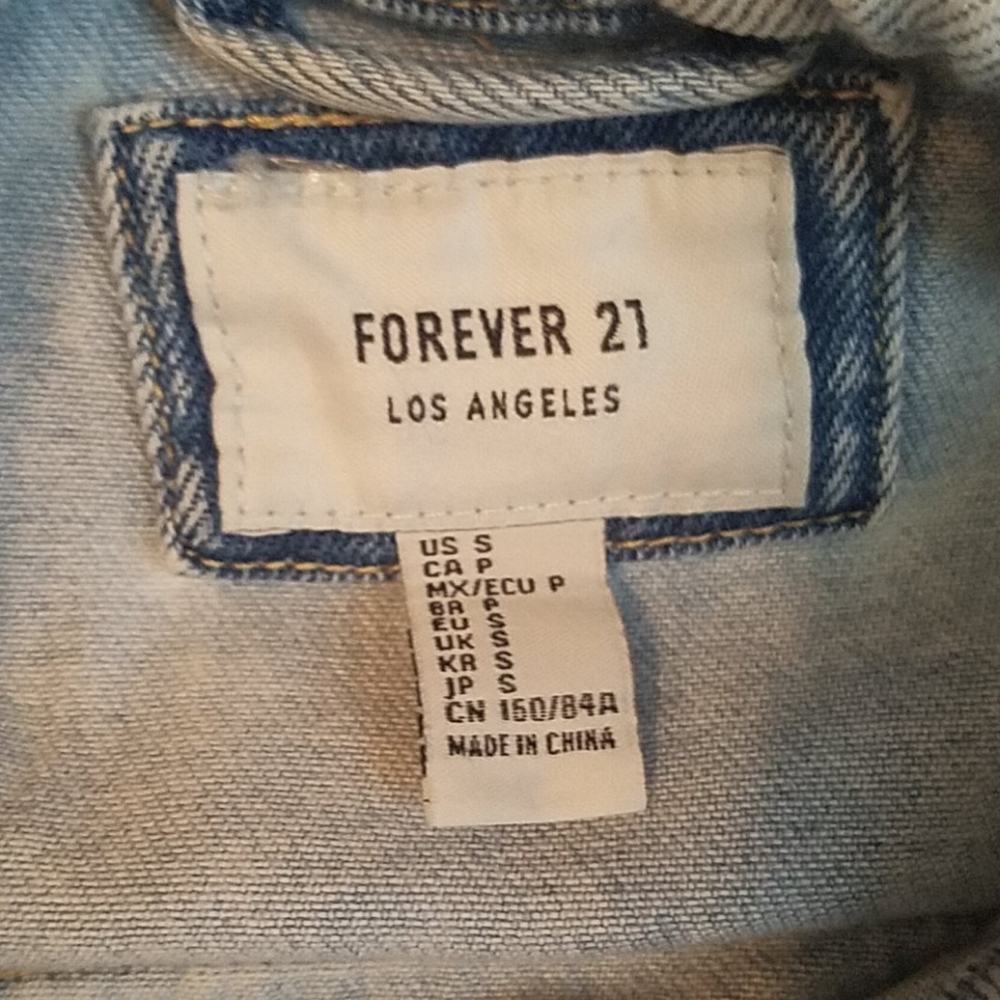 Jean jacket - Picture 2 of 3